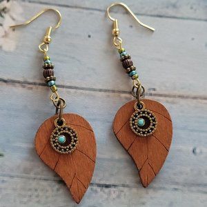 Southwestern Style Boho Dangle Leaf Earrings
